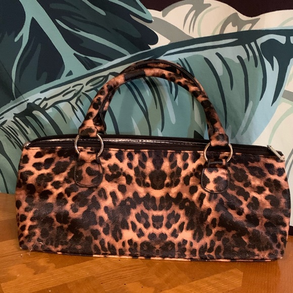 Handbags - Leopard baguette insulated bag